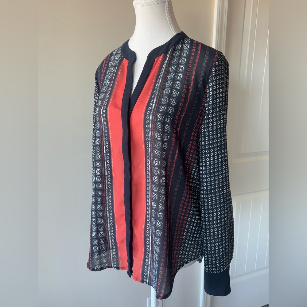 Like New Sanctuary Blouse. Size S. Coral Navy White Print. Long sleeve. Cute!